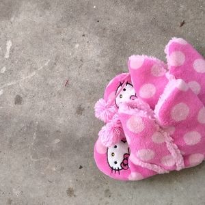 Hello kitty slippers